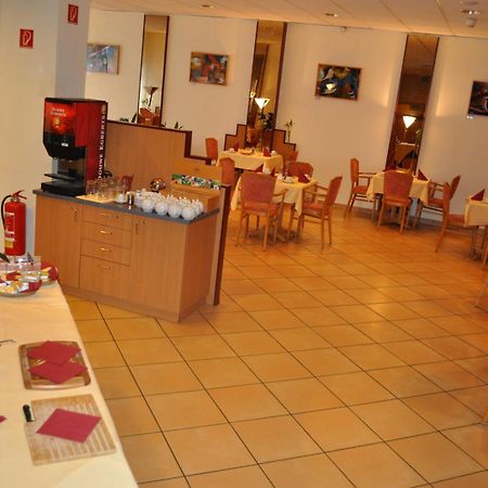 Trip Inn Hotel Frankfurt Airport リュッセルスハイム エクステリア 写真