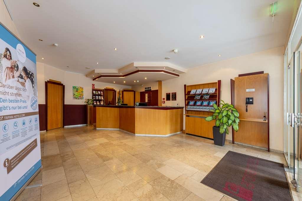 Trip Inn Hotel Frankfurt Airport リュッセルスハイム エクステリア 写真