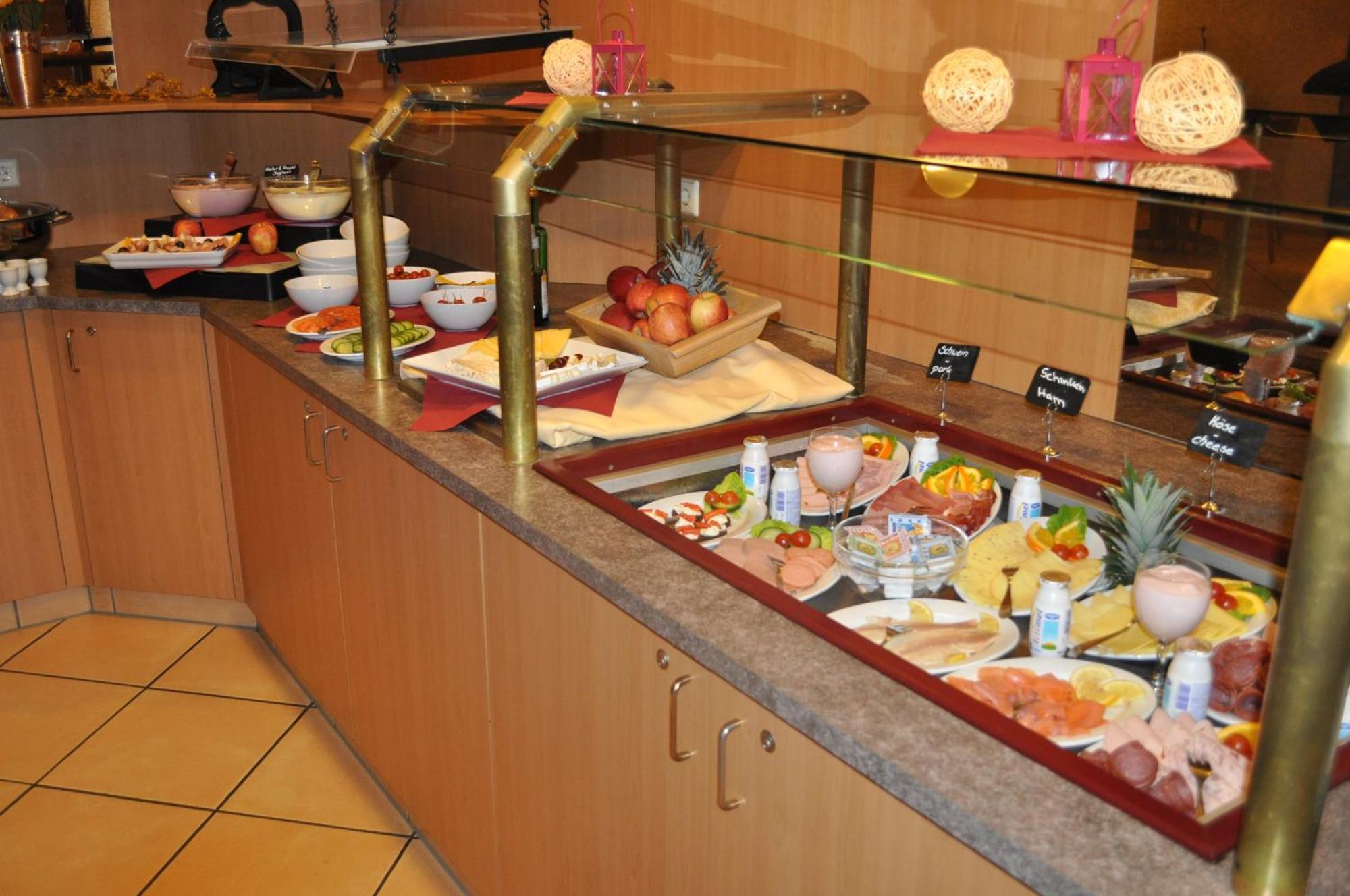 Trip Inn Hotel Frankfurt Airport リュッセルスハイム エクステリア 写真