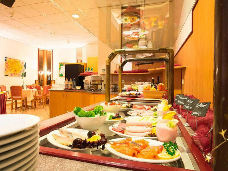 Trip Inn Hotel Frankfurt Airport リュッセルスハイム エクステリア 写真